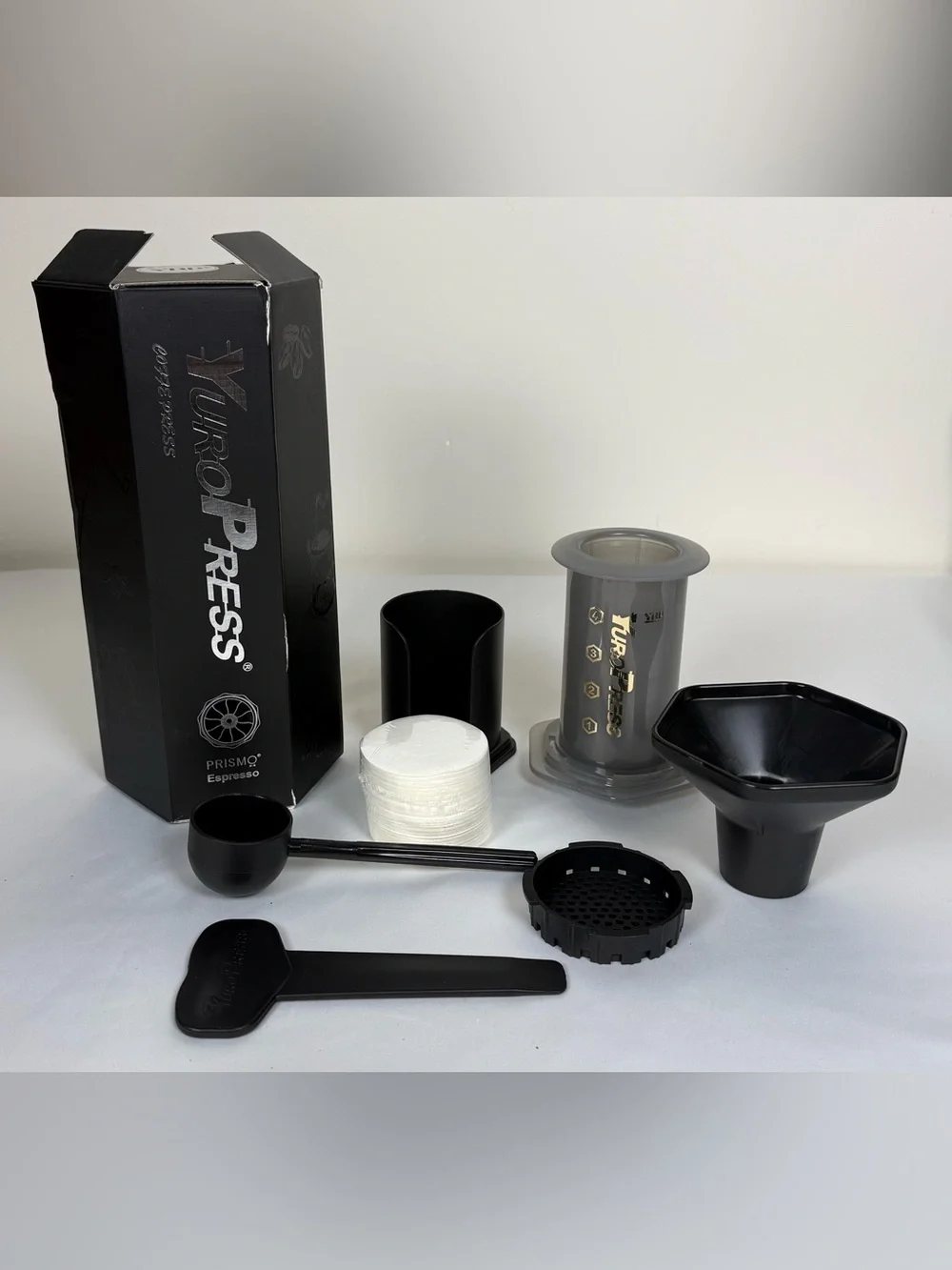 Portable French Press Coffee Maker 240ml – Espresso Anywhere Anytime 🌍